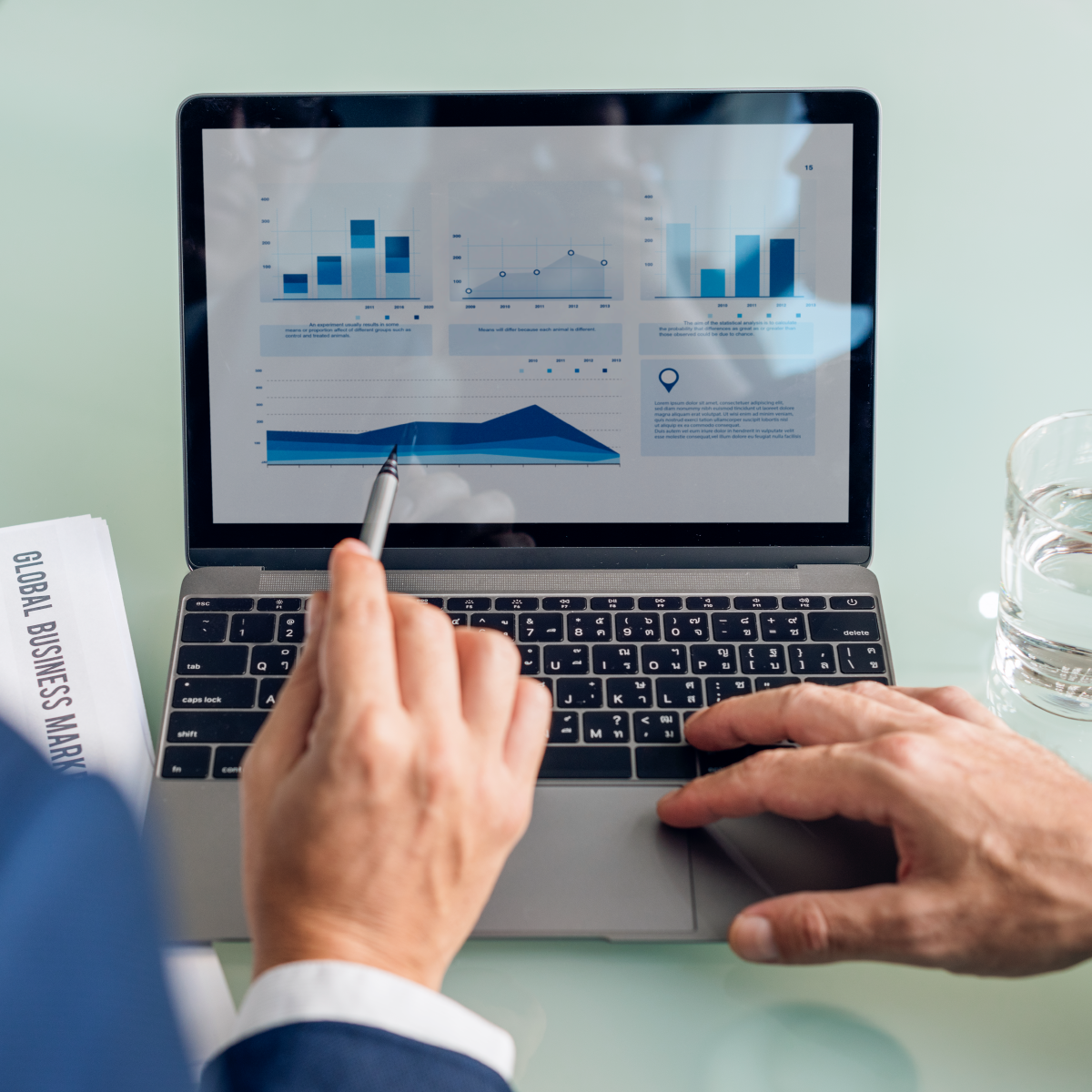 Diseño gráfico estratégico B2B · Compartamos Redes Recopilación de datos · Diseño Gráfico B2B · Compartamos Redes